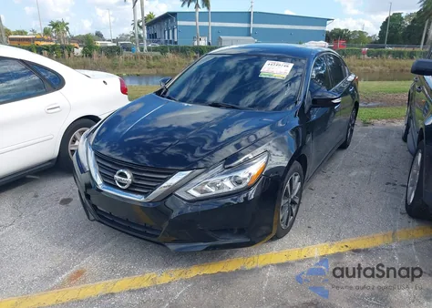 2017 Nissan Altima 2.5 Sv z USA, uszkodzony, nr VIN 1N4AL3AP8HC196326